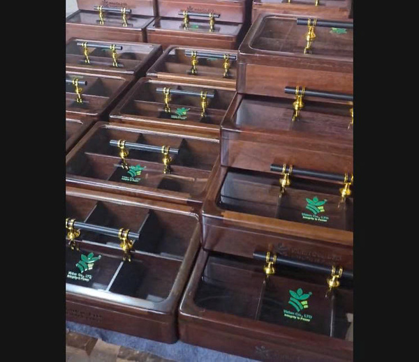 Hộp gỗ óc chó