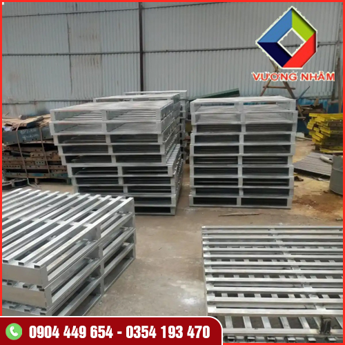 Pallet sắt