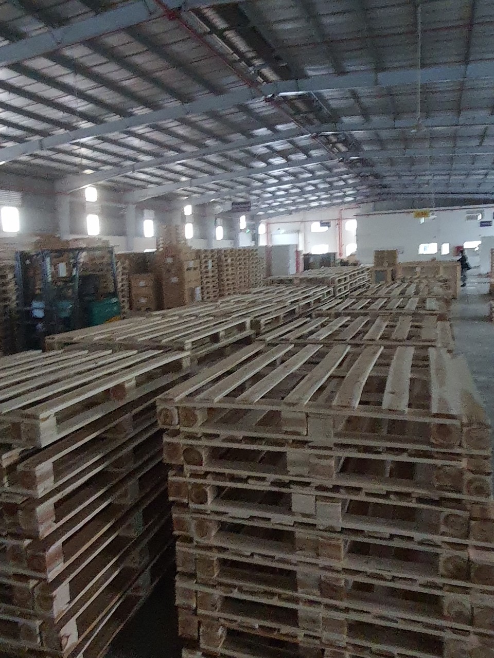 Pallet gỗ