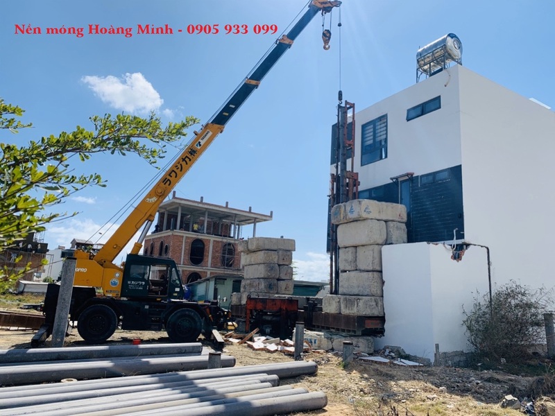 Thi công ép cọc bê tông - Thi Công Nền Móng Hoàng Minh - Công Ty TNHH Xây Dựng Nền Móng Hoàng Minh