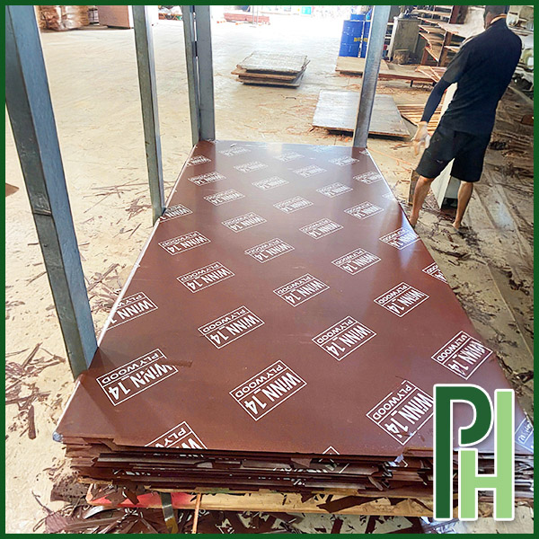 Ván ép phủ phim - Ván ép Phương Hỷ - Công Ty TNHH Phương Hỷ