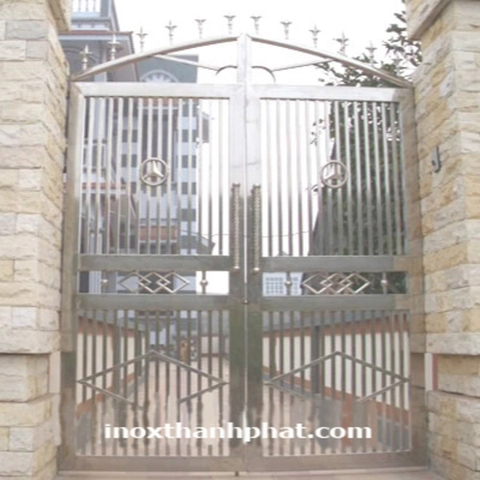 Cửa inox - Công Ty TNHH Dịch Vụ Thương Mại Và Xây Dựng Thành Phát