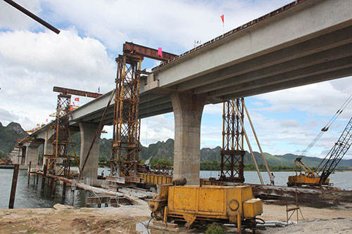Thi công xây dựng cầu đường - Xây Dựng Trung Xuyên - Công Ty TNHH Kiến Trúc Xây Dựng Trung Xuyên