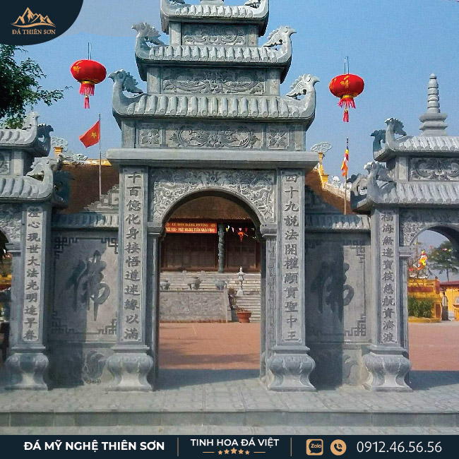 Cổng đá đình chùa