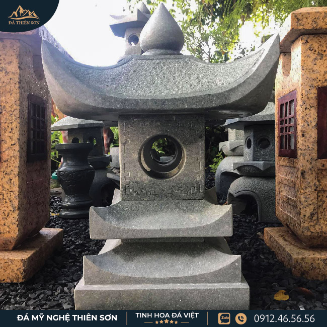 Đèn đá sân vườn