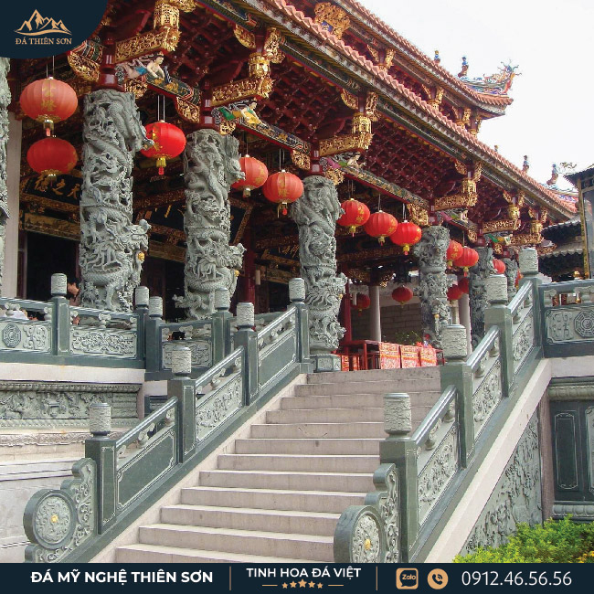 Lan can đá đình chùa