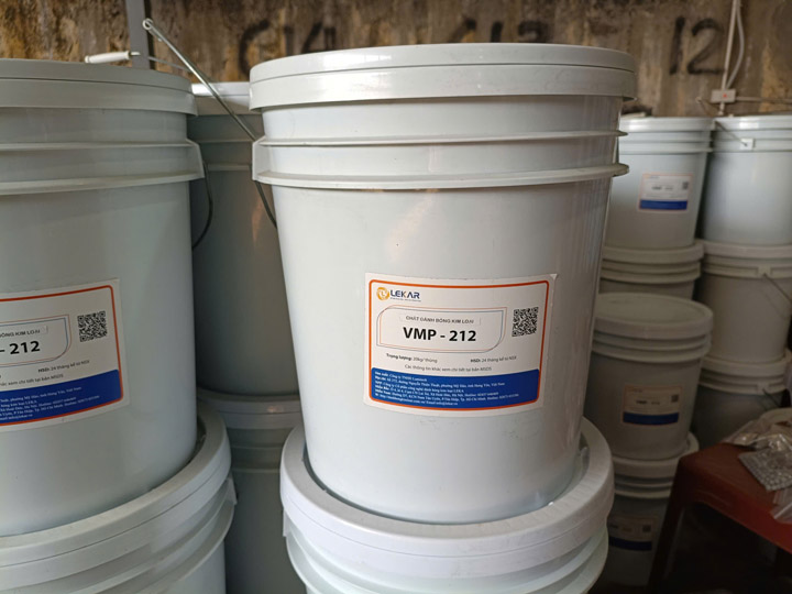 Chất đánh bóng kim loại VMP-212