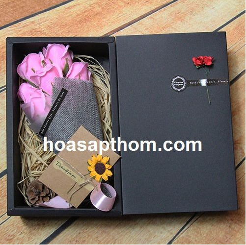 Hộp hoa hồng sáp 7 bông - Phụ Kiện Ngành Hoa Hà Mi - Công Ty TNHH Thương Mại Dịch Vụ Hà Mi