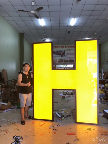 Biển hiệu công ty, doanh nghiệp