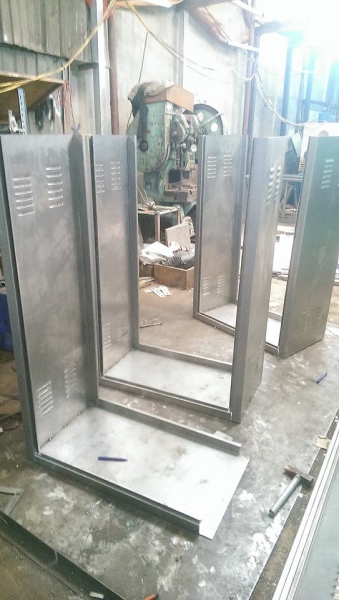 Vỏ tủ điện sơn cách điện - Tổng Thầu Cơ Điện TPCo - Công Ty TNHH Thiên Phú HD