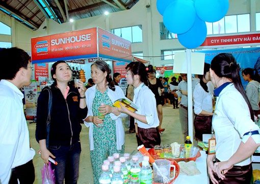 Hội chợ hàng Việt 2014 - Xây Dựng VINADCO - Công Ty Cổ Phần Đầu Tư VINADCO