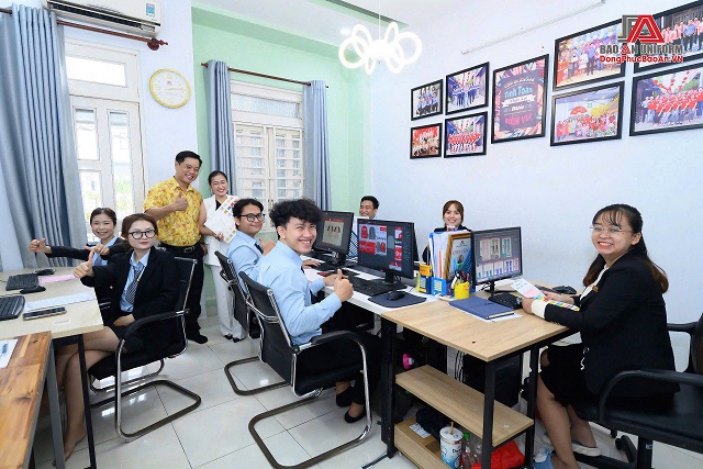 Phòng Kinh doanh - Thiết kế