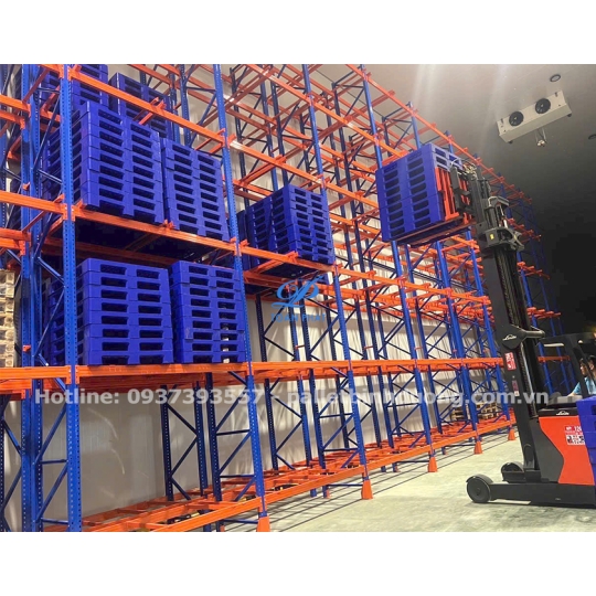 Pallet nhựa chịu tải lớn - Pallet Toàn Phát - Công Ty TNHH Một Thành Viên Thương Mại Dịch Vụ Pa Lét Toàn Phát