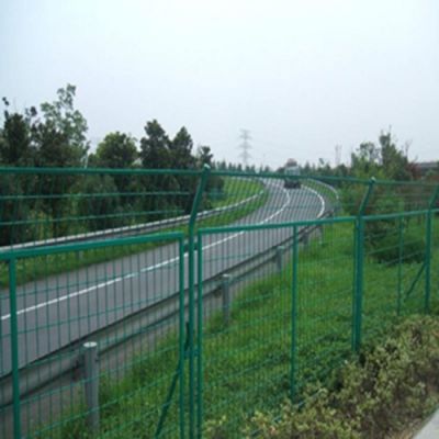 Hàng rào khung - Vật Tư Bảo Tín - Công Ty TNHH Vật Tư  Bảo Tín