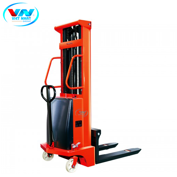 Xe nâng bán tự động 3 tấn