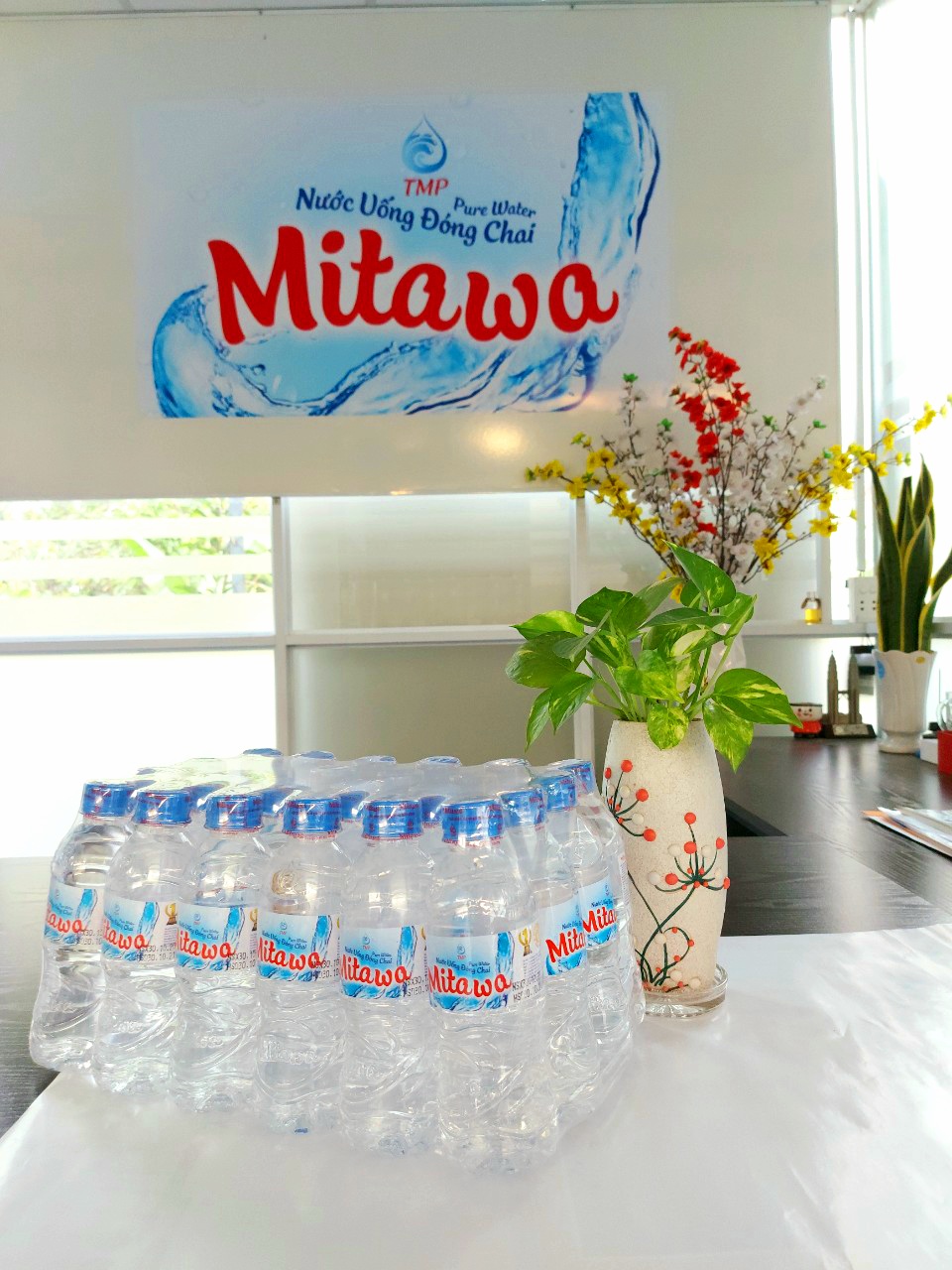 Nước uống đóng chai Mitawa 330ml lốc 24 chai