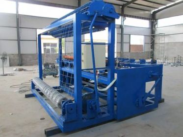 Máy đan lưới thép xoắn mắt vuông - Máy Móc Cơ Khí Hồ Nam - Công Ty TNHH Thiết Bị Công Nghiệp Hồ Nam