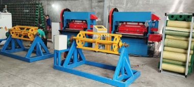 Máy dập lưới trám
