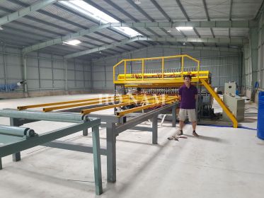 Máy hàn lưới thép hoạt động cơ khí - Máy Móc Cơ Khí Hồ Nam - Công Ty TNHH Thiết Bị Công Nghiệp Hồ Nam
