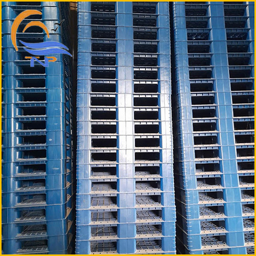 Hình ảnh kho hàng công ty Thiên Nam Phú