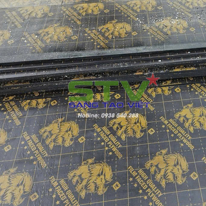 Ván ép coppha phủ phim 4M