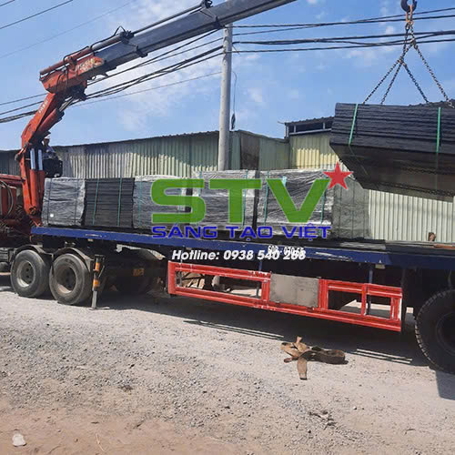 Hình ảnh đóng hàng và vận chuyển Sáng Tạo Việt