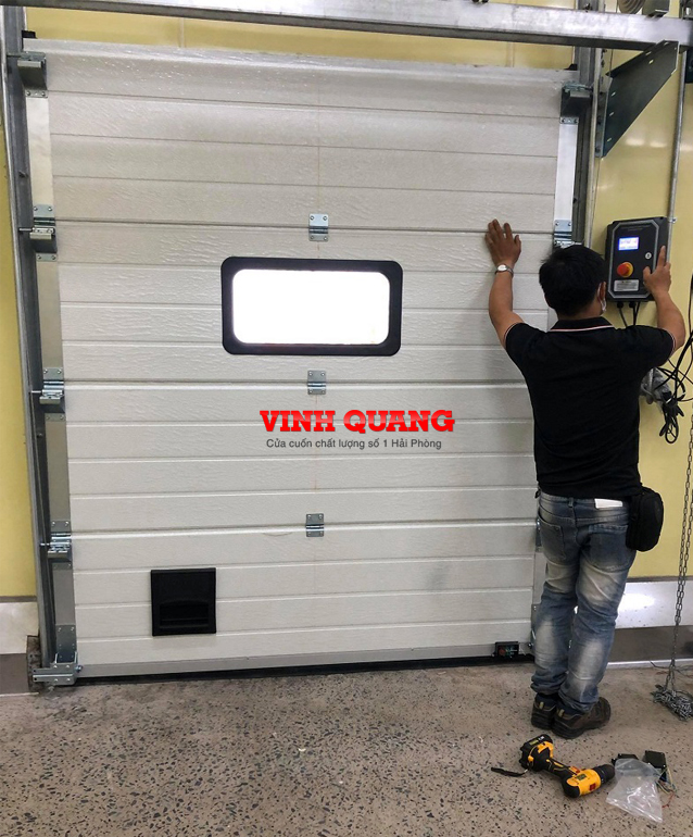 Cửa cuốn trượt trần Geman Window Overhead - Cửa Cuốn Vinh Quang - Công Ty TNHH Cửa Cuốn úc Vinh Quang