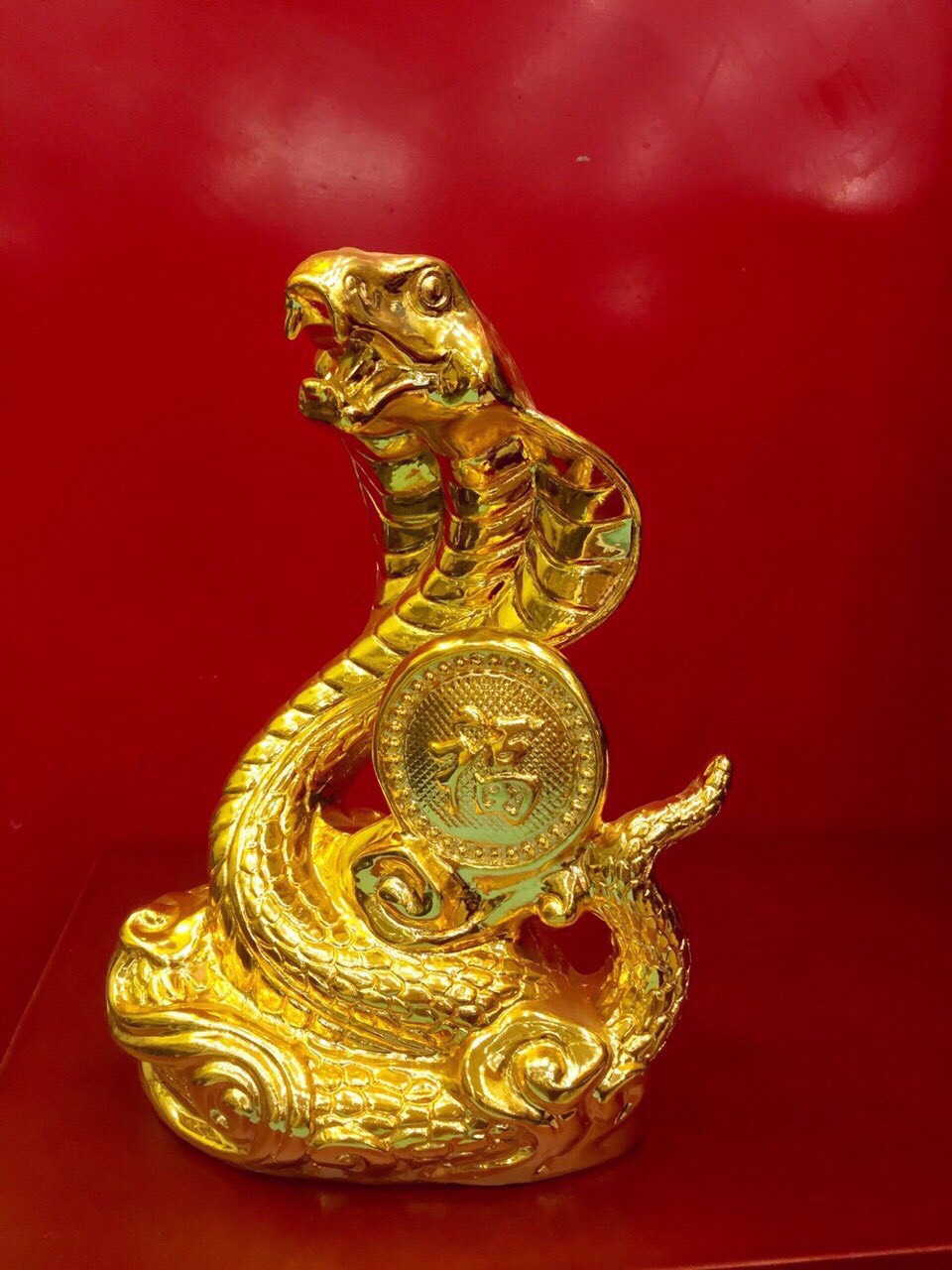 Rắn phú quý mạ vàng - Quà Tặng Lộc Vinh - Công Ty TNHH Thương Mại Và Dịch Vụ Lộc Vinh