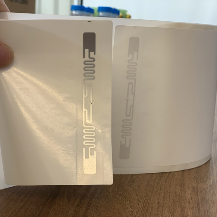 Nhãn RFID