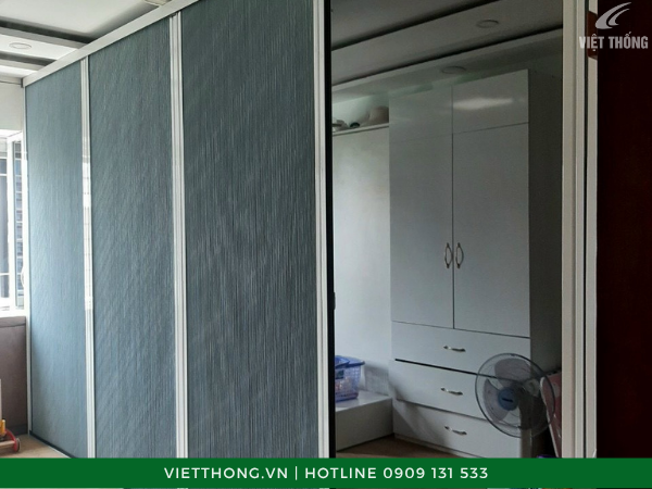 Vách ngăn phòng ngủ bằng rèm tổ ong - Rèm Vách Ngăn Việt Thống - Công Ty TNHH Sản Xuất Thương Mại Dịch Vụ Việt Thống Hưng Thịnh