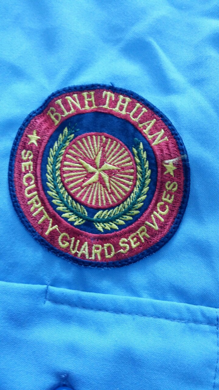 In thêu Logo - May Mặc Việt Nữ - Công Ty TNHH May Mặc Việt Nữ