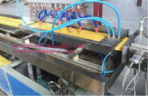 Máy sản xuất băng cản nước PVC