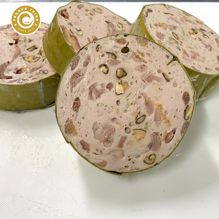 Giò gà - Thực Phẩm Chay Phương Thịnh - Công Ty TNHH Thực Phẩm và Dịch Vụ Ăn Uống Phương Thịnh