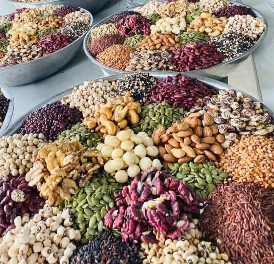 Hạt các loại - Thực Phẩm Chay Phương Thịnh - Công Ty TNHH Thực Phẩm và Dịch Vụ Ăn Uống Phương Thịnh