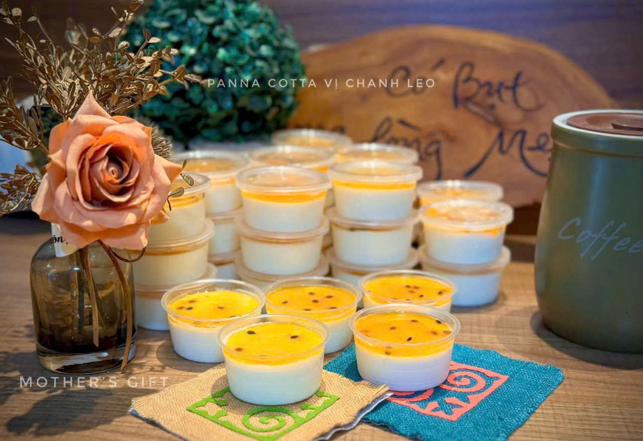 Panna cotta - Thực Phẩm Chay Phương Thịnh - Công Ty TNHH Thực Phẩm và Dịch Vụ Ăn Uống Phương Thịnh