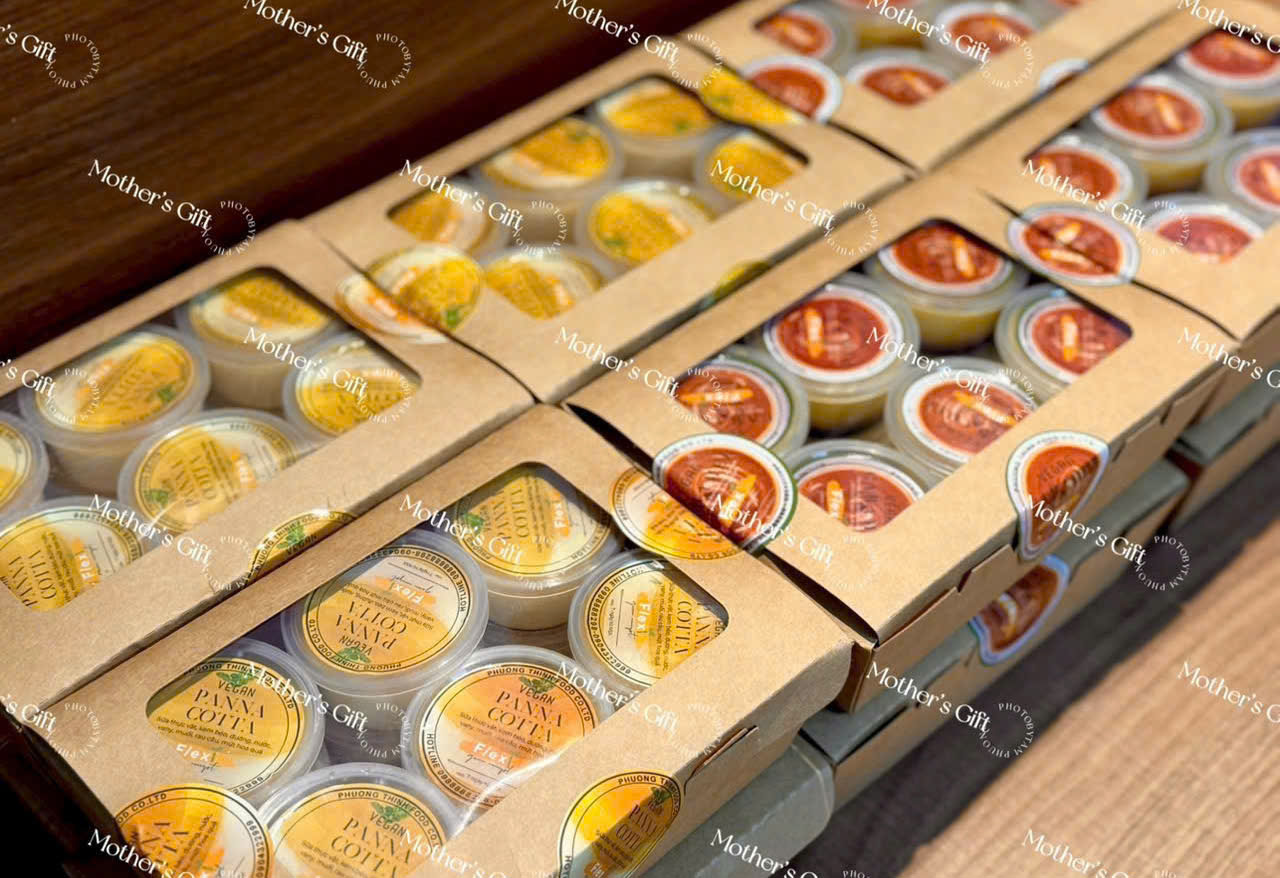 Panna cotta - Thực Phẩm Chay Phương Thịnh - Công Ty TNHH Thực Phẩm và Dịch Vụ Ăn Uống Phương Thịnh
