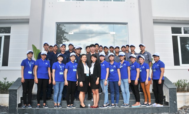 Đội ngũ nhân viên - Công Ty TNHH Cơ Khí - Đúc Kim Loại Hoàng Phát