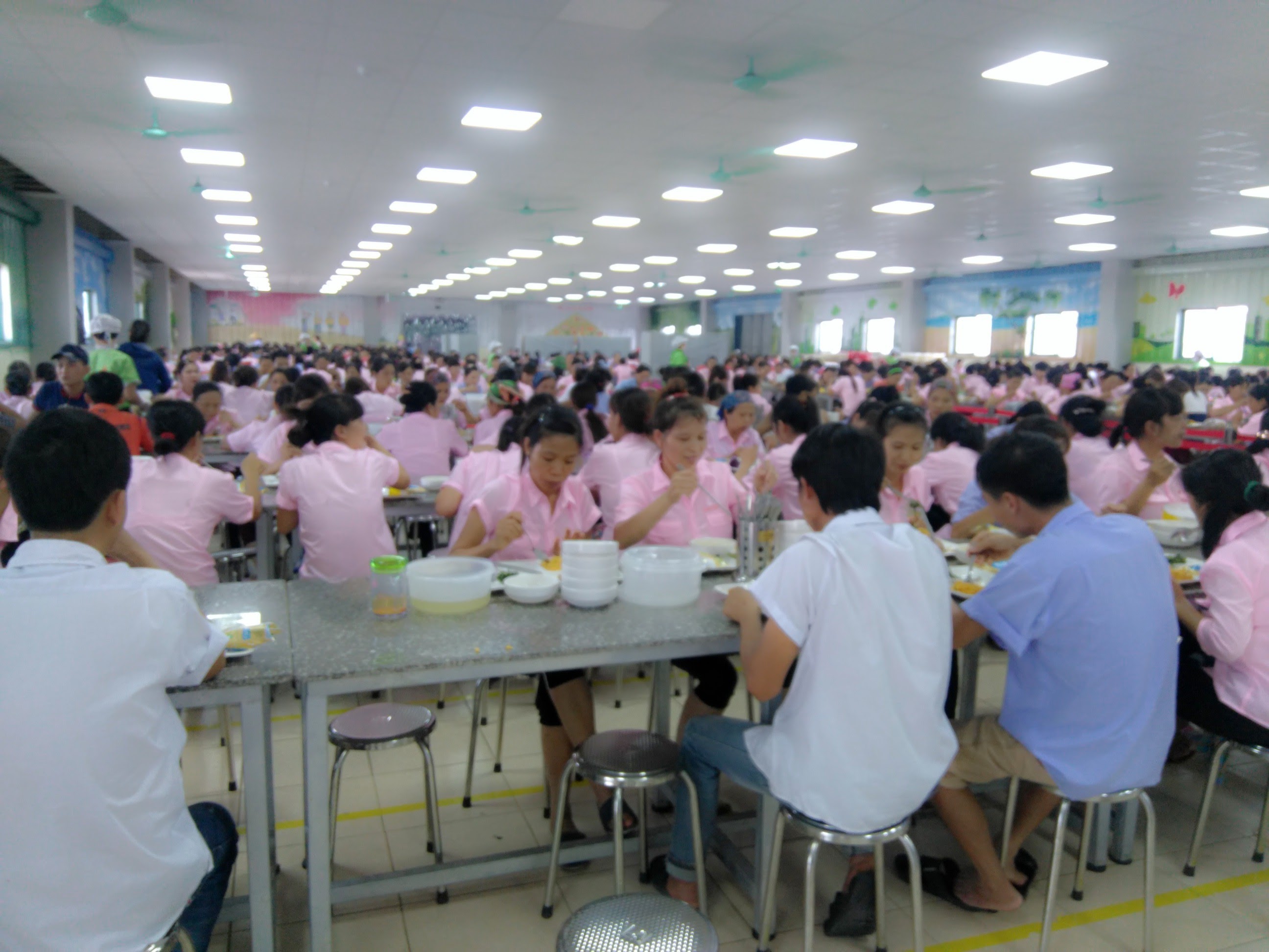 Suất ăn công nhân - Suất Ăn Công Nghiệp Đại Thuận - Công Ty TNHH SX Và DV TM Đại Thuận