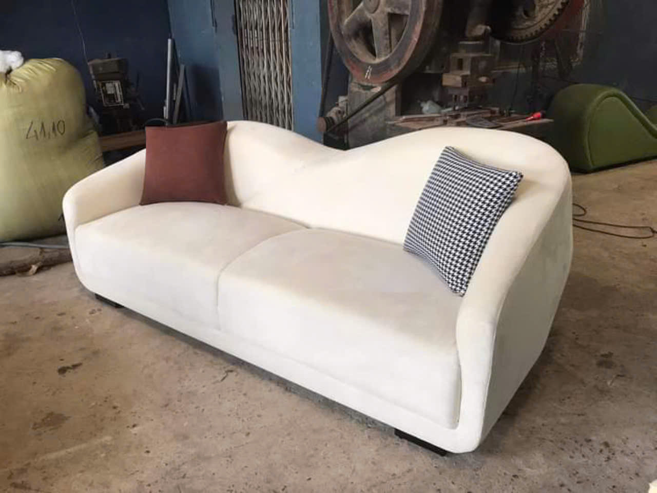 Ghế sofa gia đình - Sofa Đức Dũng - Công Ty TNHH Thương Mại Dịch Vụ Sản Xuất Ghế Đức Dũng