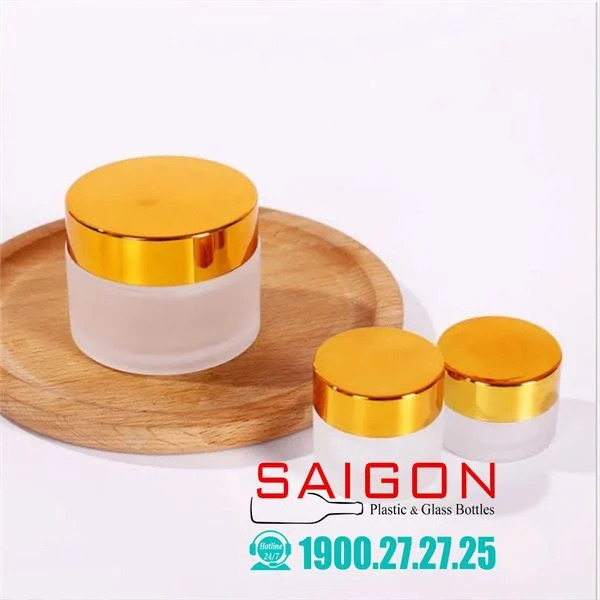 Hũ kem mở nắp xi vàng