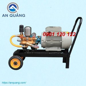 Máy bơm rửa xe