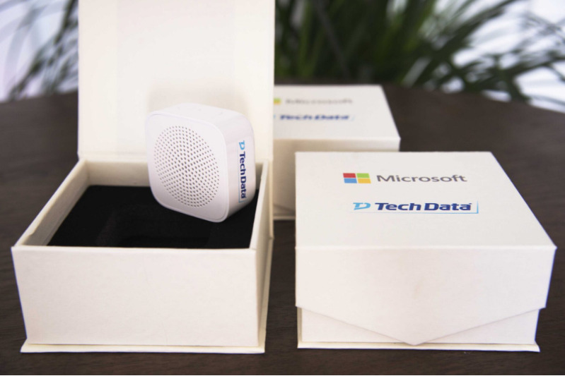 Hộp giấy mỹ thuật in logo