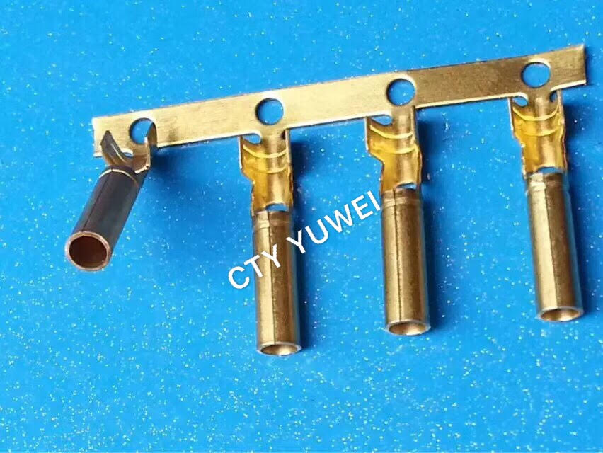 Tia cắm - Dây Cáp Điện Yu Wei - Công Ty Dây Cáp Điện Yu Wei