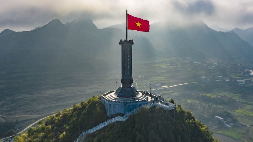 Chinh Phục Cao Nguyên Đá Hùng Vĩ : Hồ Chí Minh - Hà Giang 5N4Đ