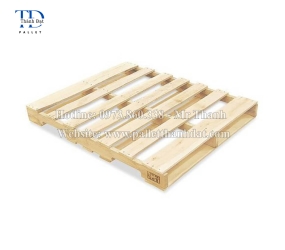 Mẫu pallet gỗ 2 hướng nâng tải trọng từ 500 đến 1 tấn