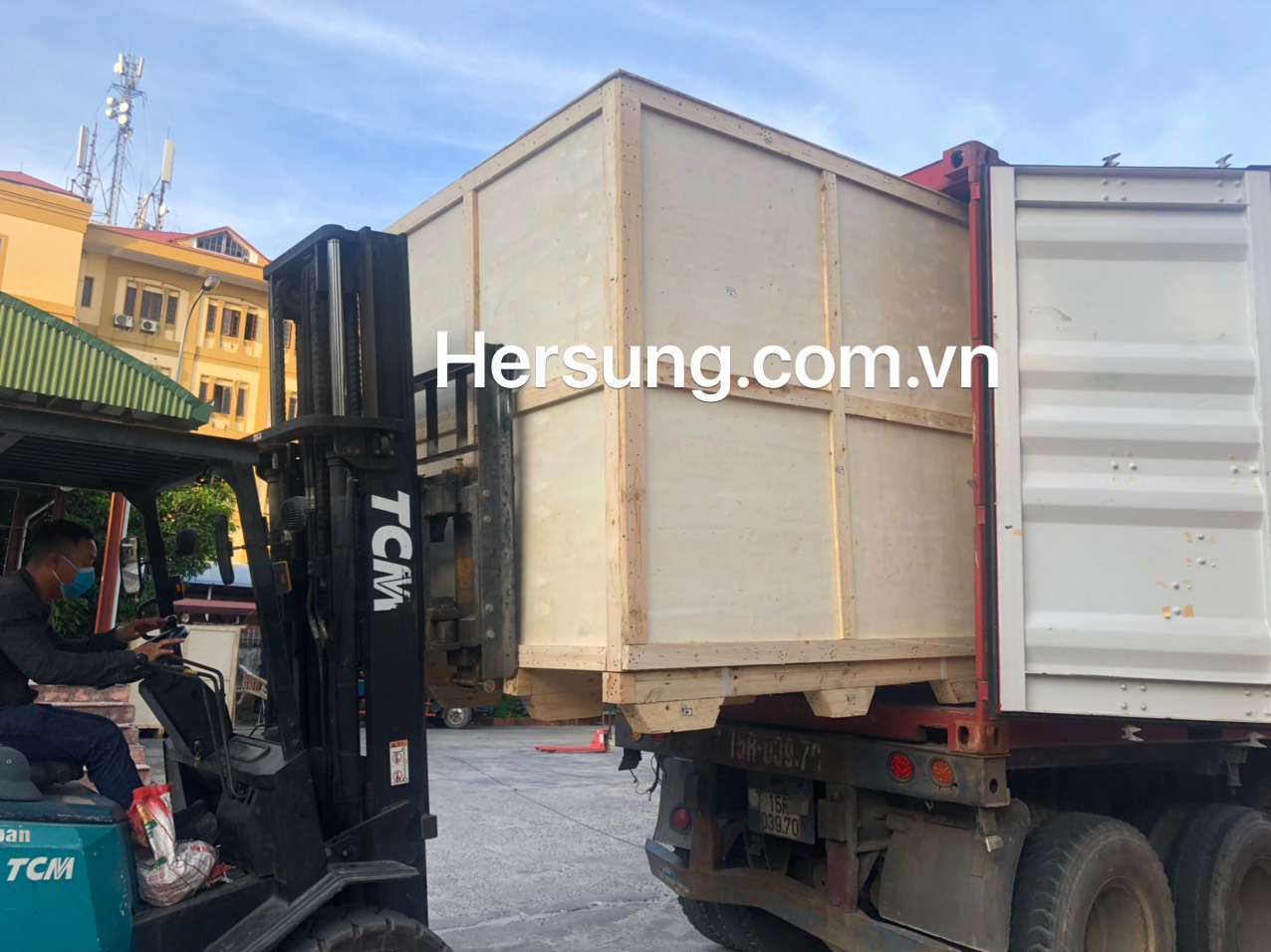 Dịch vụ vận chuyển hàng hóa - Pallet Gỗ HerSung Việt Nam - Công Ty TNHH HerSung Việt Nam