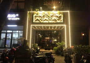 Bảng hiệu chữ nổi mica Aladdin