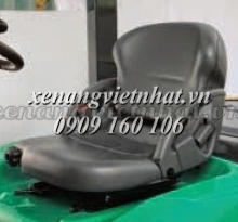 Ghế ngồi lái - Xe Nâng Việt Nhật - Công Ty TNHH Xe Nâng Việt Nhật