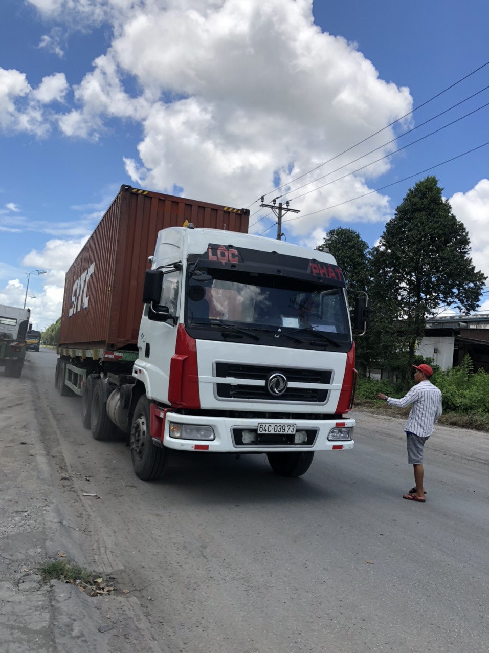 Vận tải container - Vận Tải Lộc Phát  - Công Ty TNHH Một Thành Viên Thương Mại Vận Tải Lộc Phát