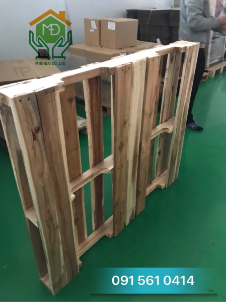 Pallet gỗ